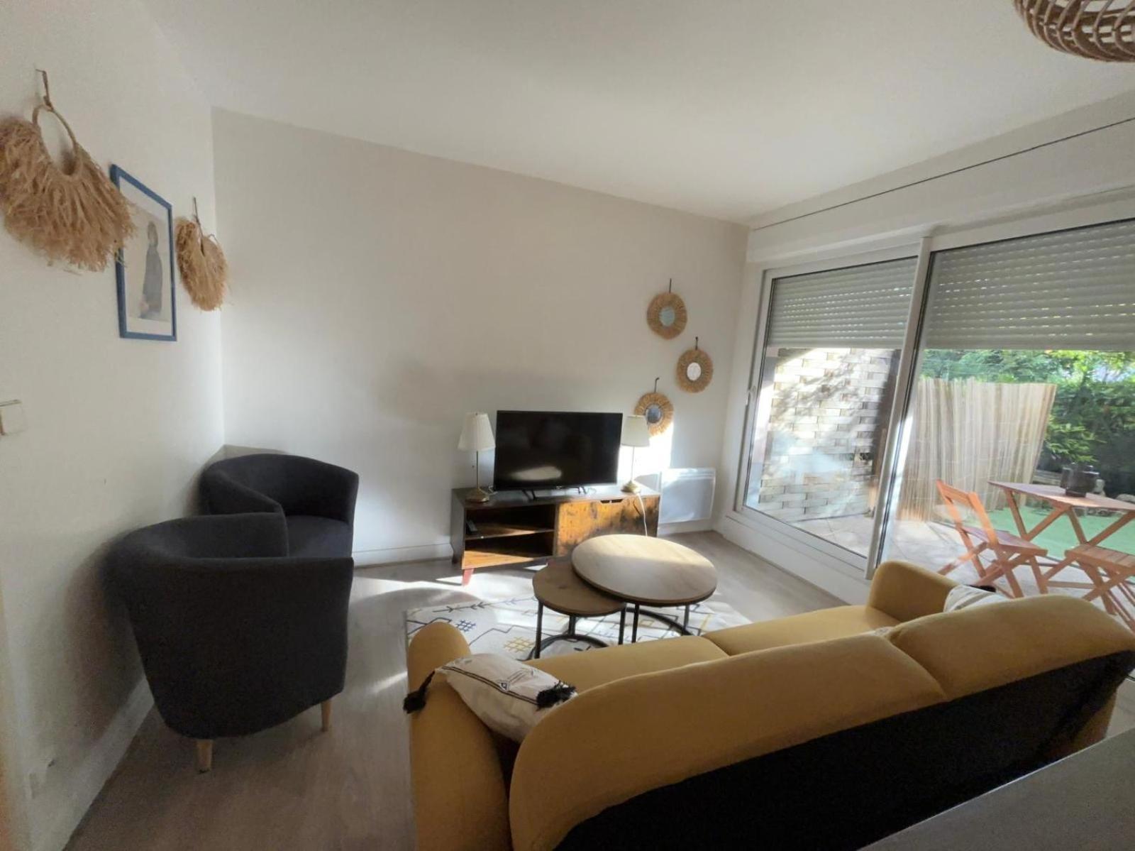Appartement En Centre Ville Avec Cour Face Au Parc Pasteur Orlean Zewnętrze zdjęcie
